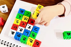 いつから子どもにひらがなを教えるべき？コツと注意点を徹底解説！